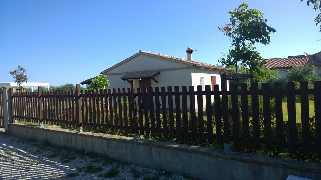 Agriturismo La Casa Della Lavanda - Il Rustico Marina di Montemarciano Εξωτερικό φωτογραφία